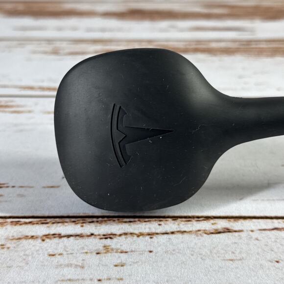 TESLA Charging Adapter Nema 14-30 Generation 2 1104937-00-B - Picture 2 of 7